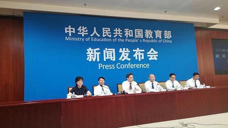 成都叉车证复审流程详解：关键步骤与注意事项